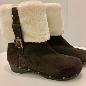 Land’s End - Women’s sz.6 winter ankle boots - Sherpa lined and fold over cuffs.